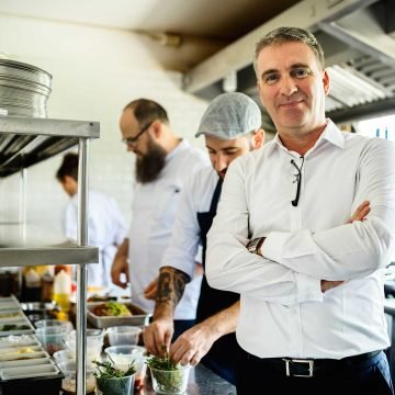 Exquisite Appetizers & French Style Dessert